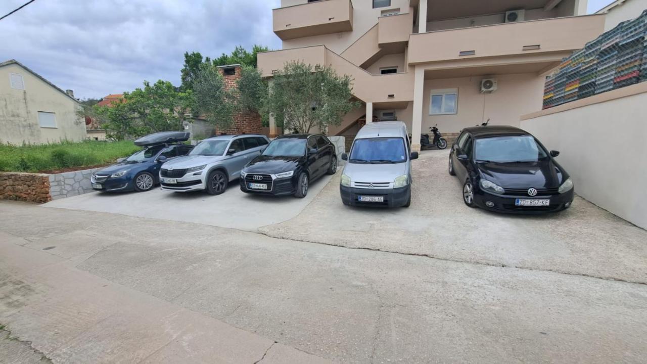 Apartman Nina Kali Exterior foto